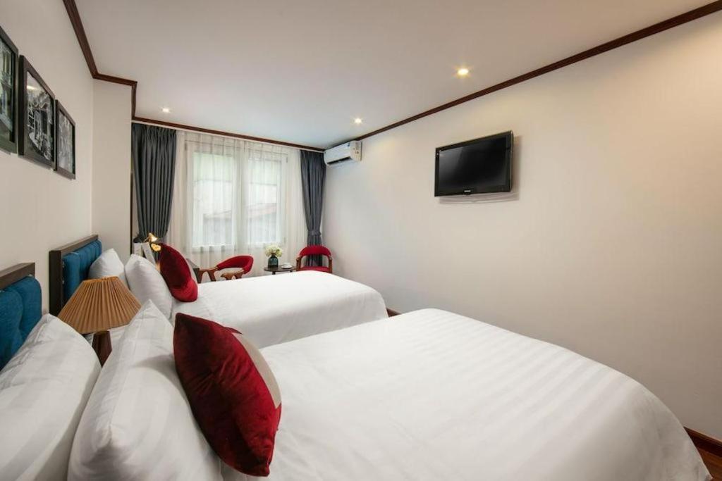 האנוי Serene Premier Hotel מראה חיצוני תמונה